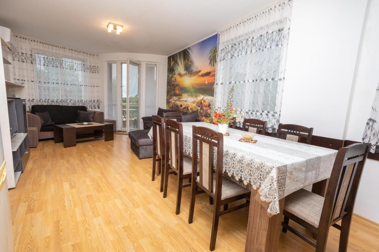 Апартамент Славея Cavarna Exterior foto